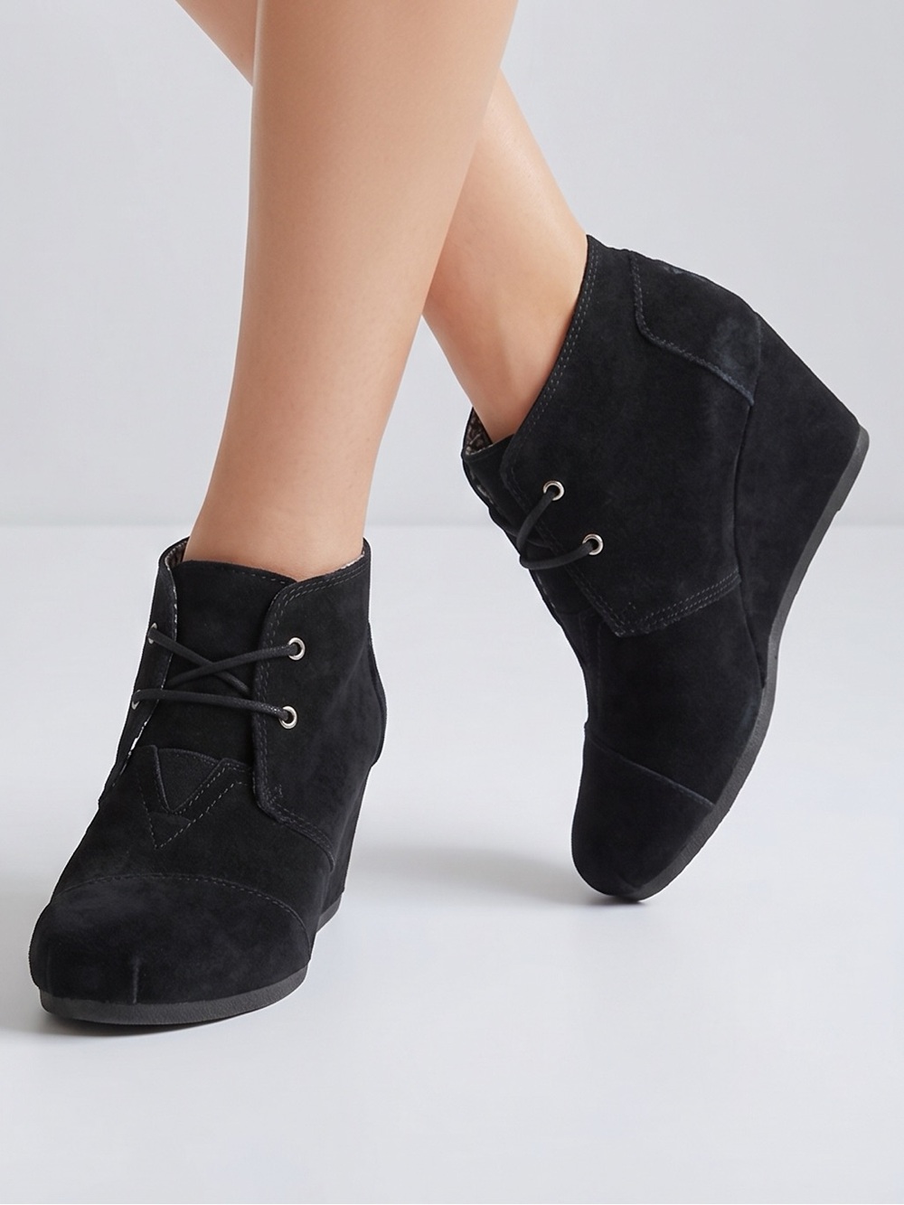 TOMS Women's Desert Wedge‎ Ankle Booties Black Size 7.5 Chukka